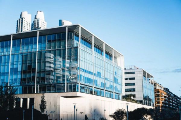 樓宇自控系統(tǒng)，大型建筑，智能化控制，節(jié)能管理，舒適性提升