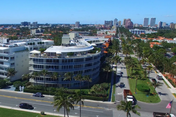 雙碳時代，什么樣的綠色建筑，能讓居住擁抱自然？